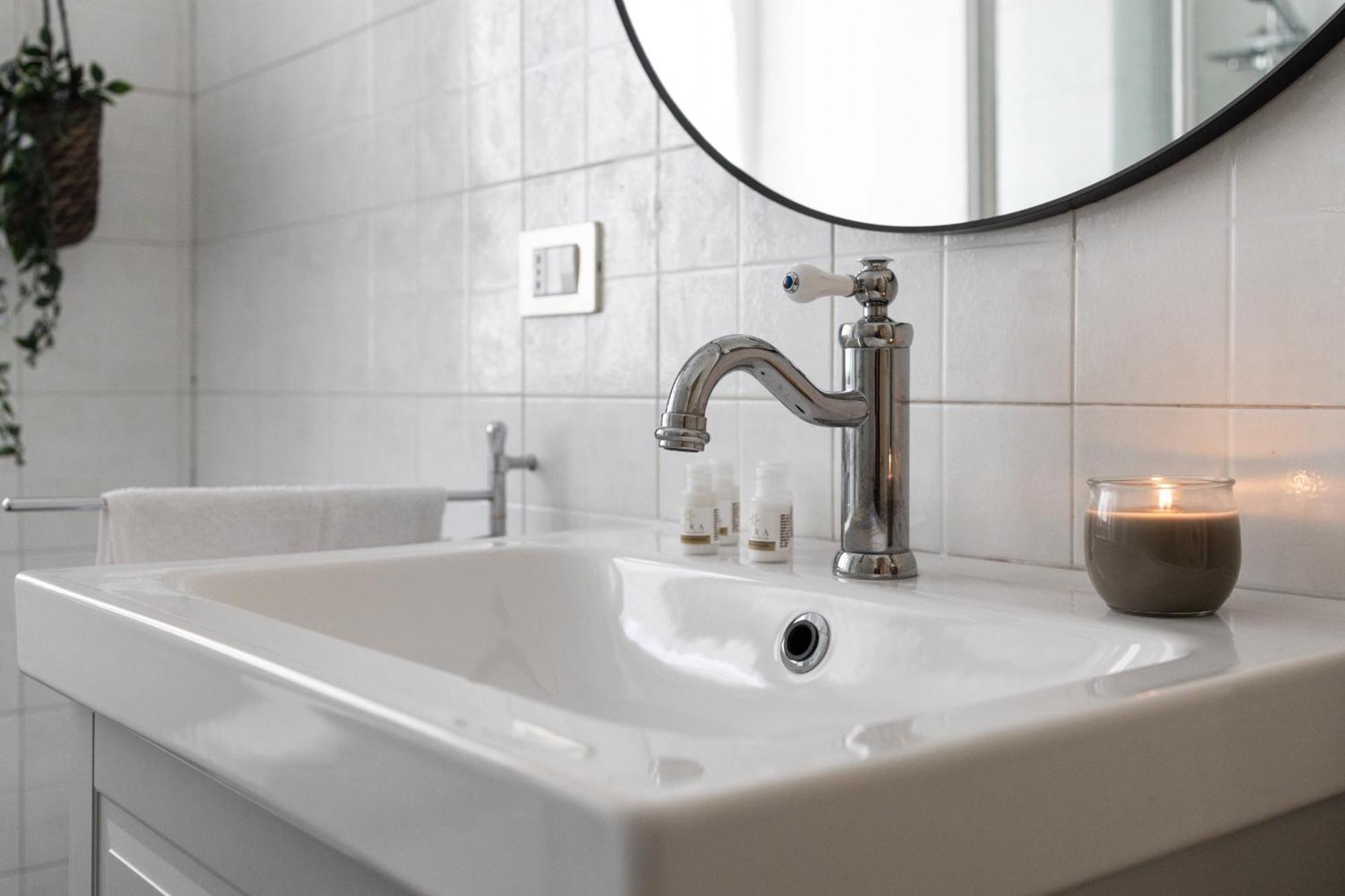 Navigli-Duomo - Prestige Apartment Netflix-Wifi Mediolan Zewnętrze zdjęcie